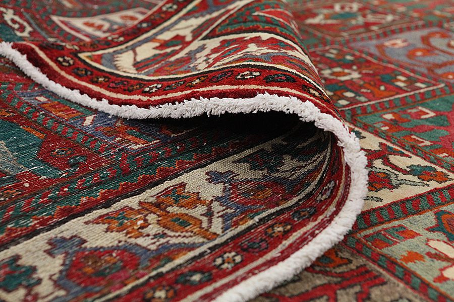 Bakhtiari - Garden Persian Carpet 300x202 - Picture 4