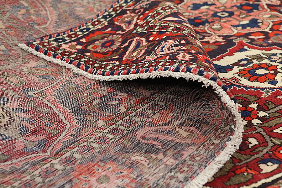 Bakhtiari Persian Carpet 337x206 - Picture 4