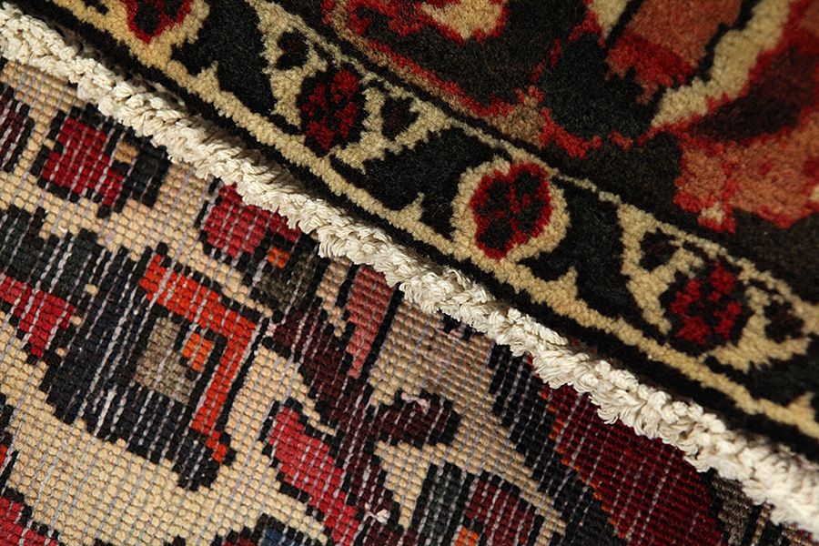 Bakhtiari Persian Carpet 300x210 - Picture 5