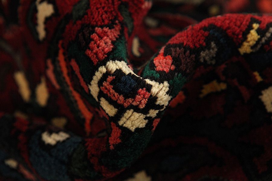 Bakhtiari Persian Carpet 323x212 - Picture 6