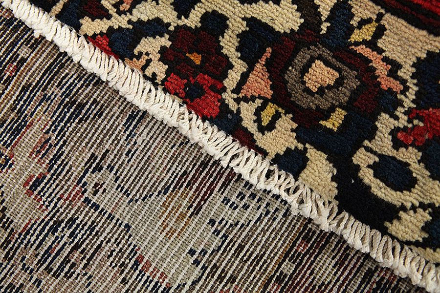 Bakhtiari Persian Carpet 290x150 - Picture 5