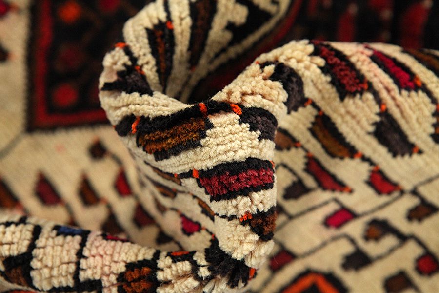 Senneh - Kurdi Persian Carpet 315x150 - Picture 6