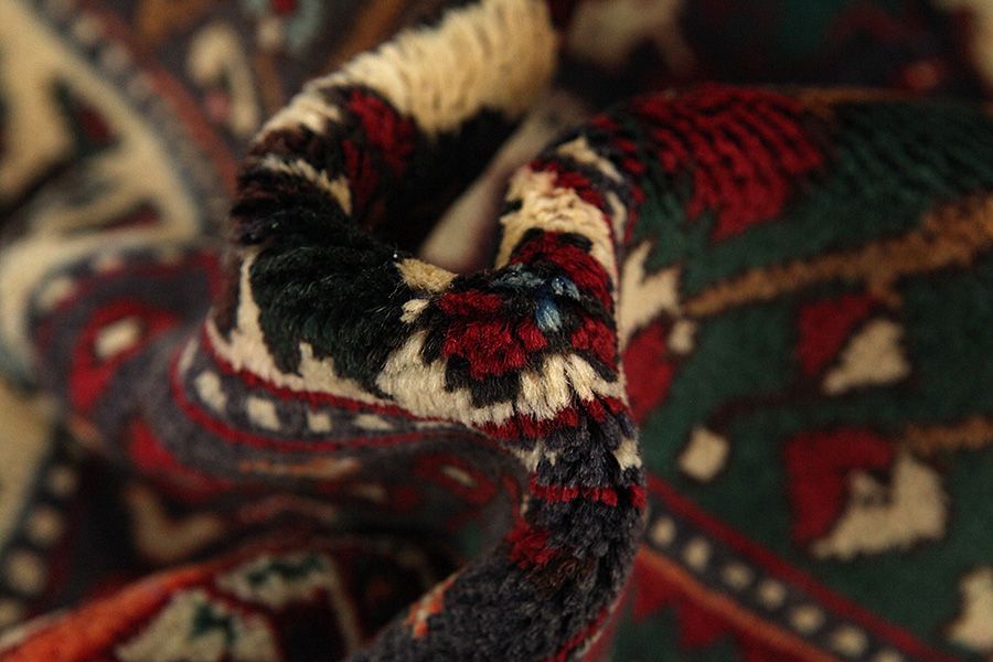 Bakhtiari Persian Carpet 275x153 - Picture 6