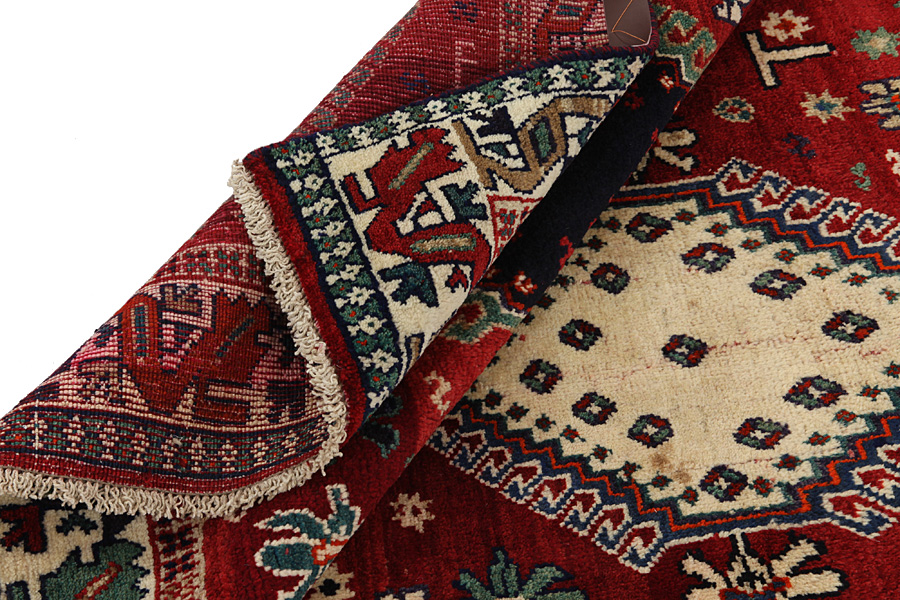 Yalameh Persian Carpet 278x151 - Picture 4