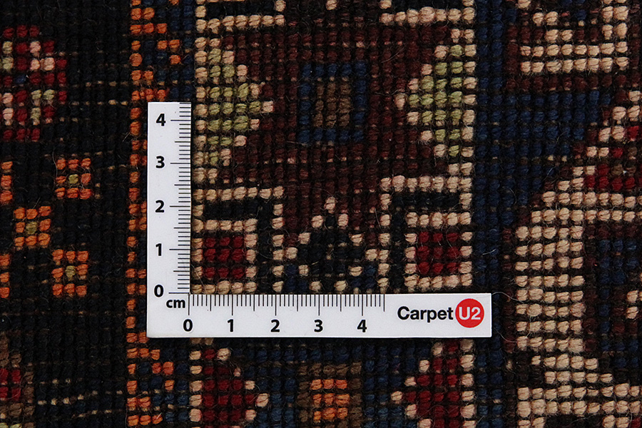 Yalameh - Qashqai Persian Carpet 325x158 - Picture 3