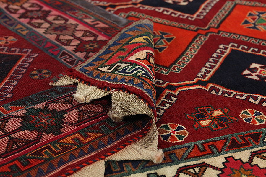 Yalameh - Qashqai Persian Carpet 283x145 - Picture 4