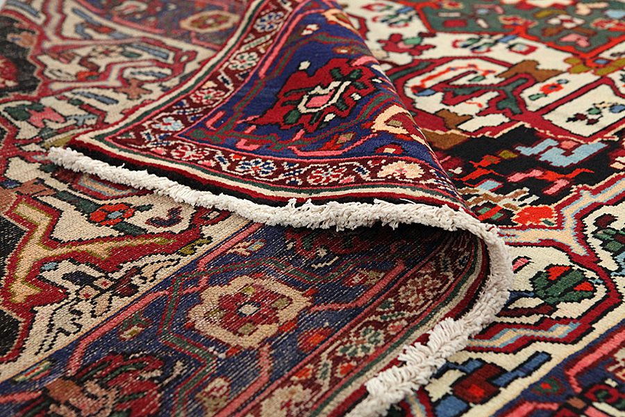 Nahavand - Hamadan Persian Carpet 300x162 - Picture 4
